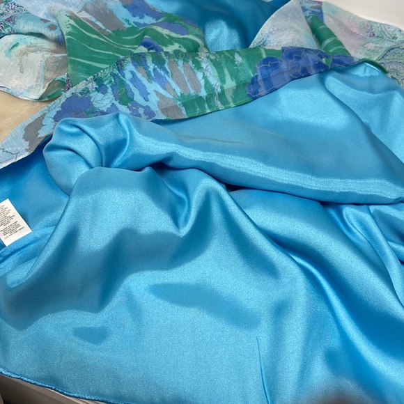 Daisy Fuentes Blouse - size 1X - Picture 8 of 8